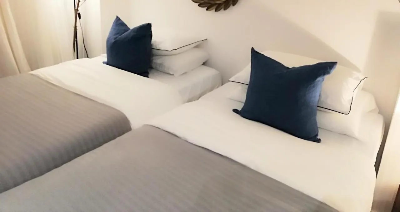 Stylish Downtown Toronto Residential Hotel Apart-hotel